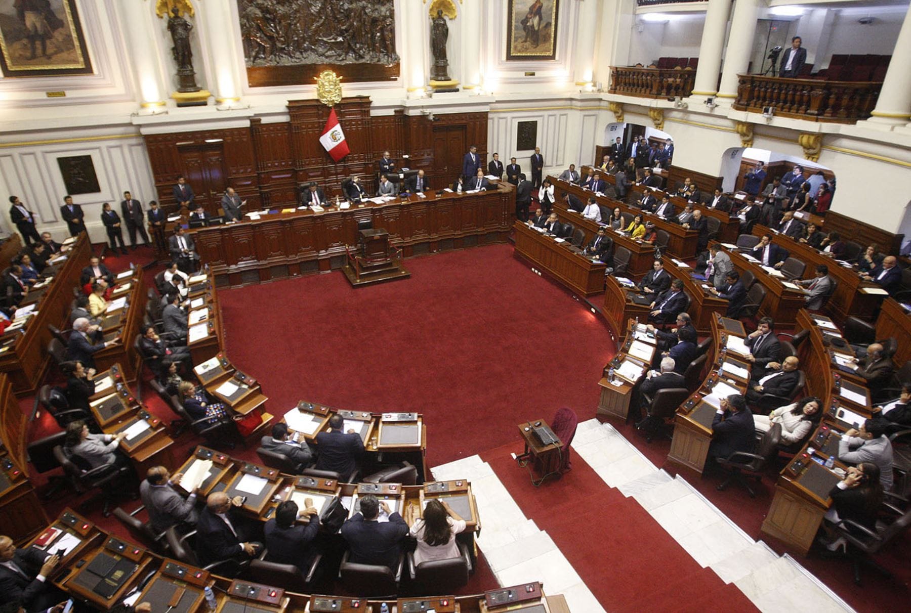 El parlamento funcional